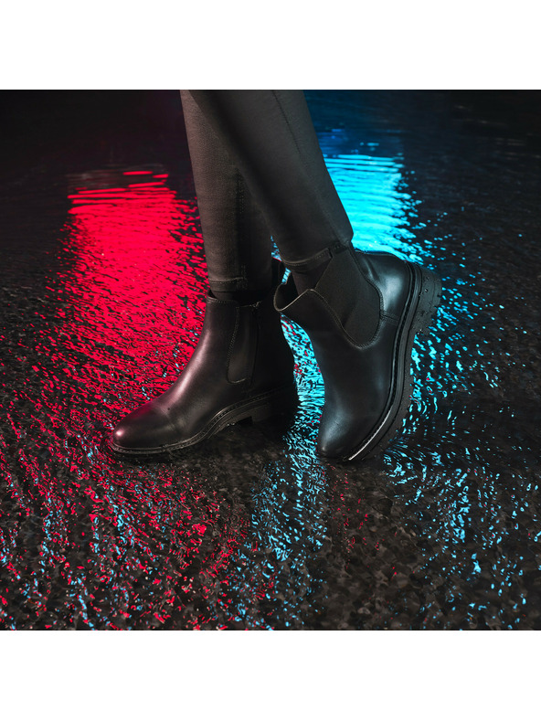 Geox Črna ženska gležnjarska obutev Geox Iridea B ABX