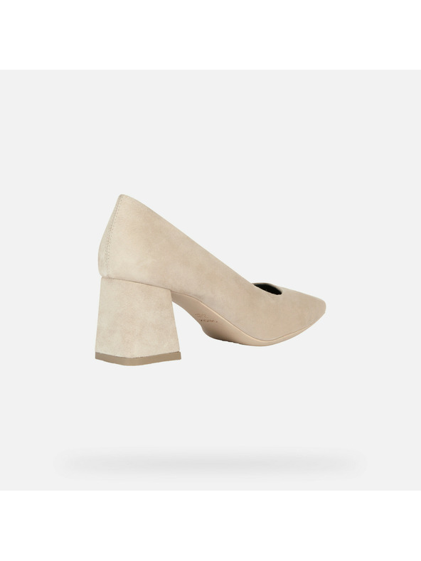 Geox Kremne ženske salonarji Geox Giselda