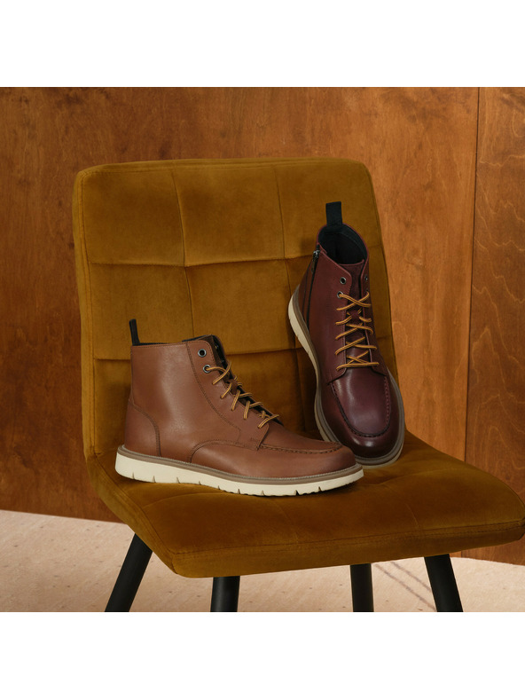 Geox Rjava moška gležnjarska obutev Geox Pove