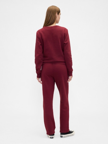 GAP Superge z logotipom GAP