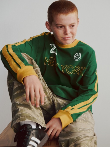 GAP Otroška oversized majica GAP