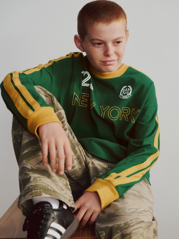 GAP Otroška oversized majica GAP