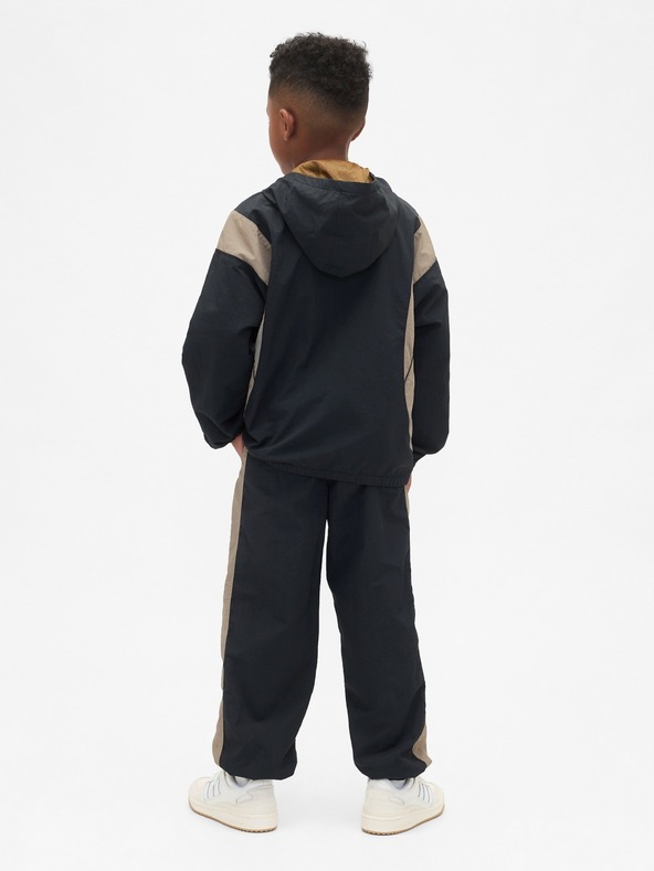 GAP Otroške najlonske hlače GAP