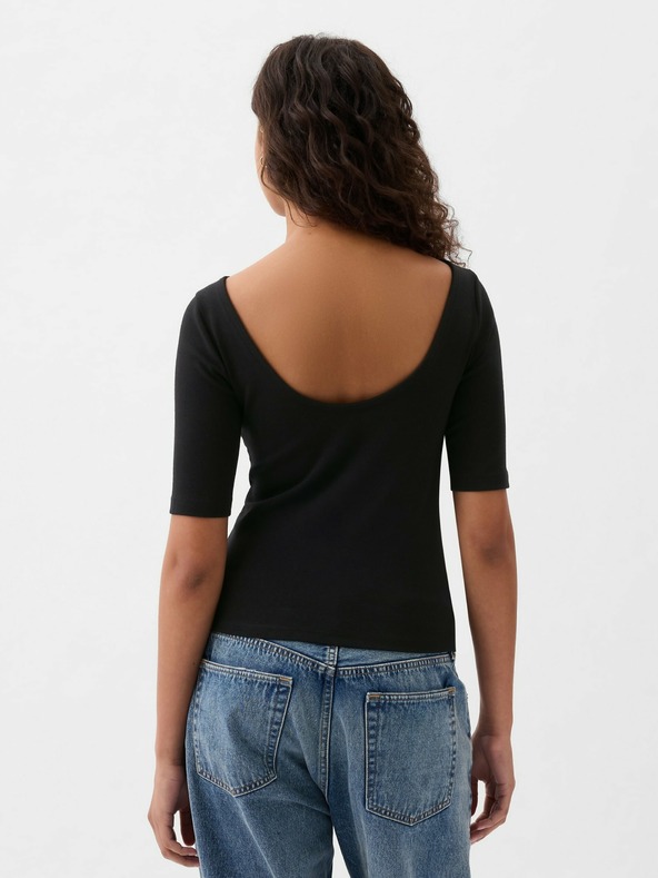 GAP Crop majica z łodjasto izrezano ovratnico GAP