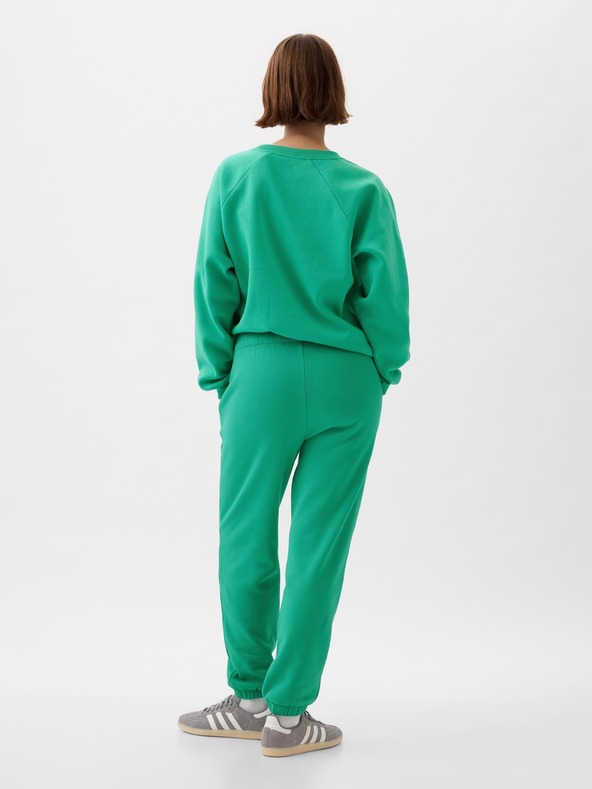 GAP Trenirka v slogu boyfriend GAP