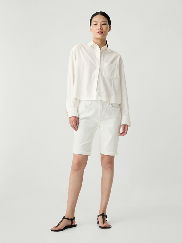 GAP Džínsové šortky mid rise GAP