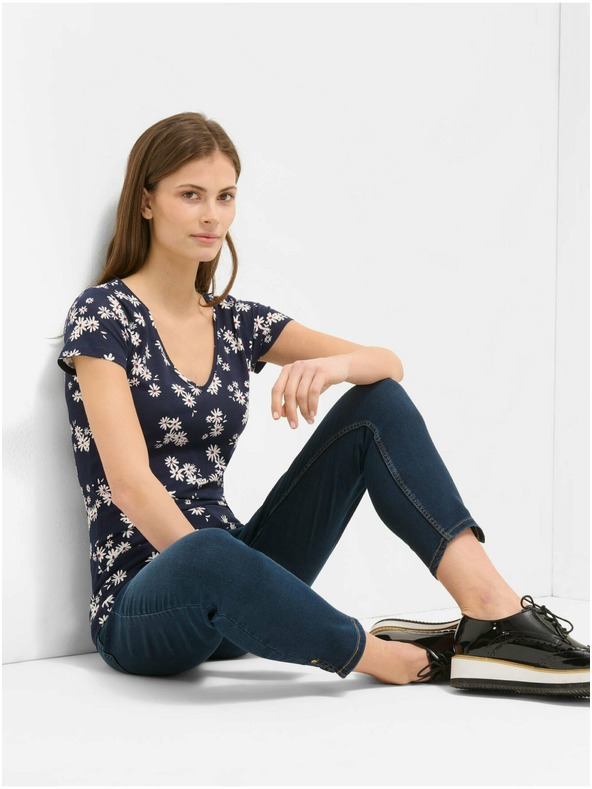 Orsay Temno modra cvetlična majica ORSAY