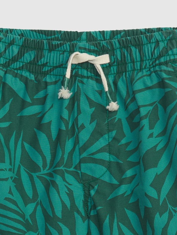 GAP Otroške vzorčaste kratke hlače GAP