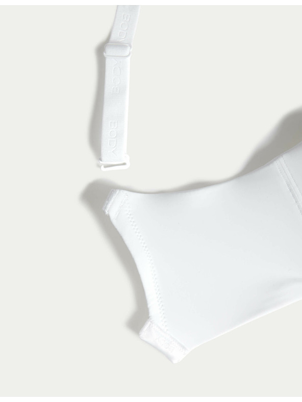 Marks & Spencer Flexifit™ krčilni modrček s spodnjo obrobo, velikost 4,5 oz. C-G Marks & Spencer bela