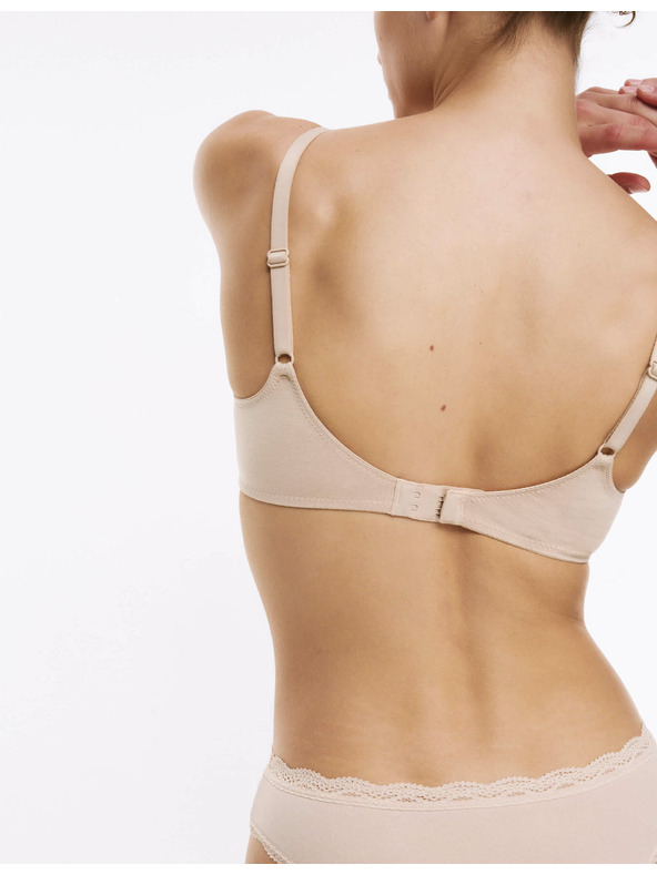 Marks & Spencer Komplet 3 navadnih nedrčkov s polnimi skodelicami in podložno žičko, velikost 4, velikost 4, s podložno žičko. A-E Marks & Spencer bež