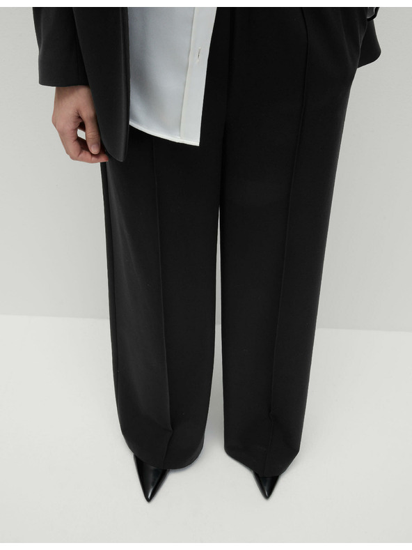 Marks & Spencer Črne ženske hlače s širokimi nogavicami Marks & Spencer