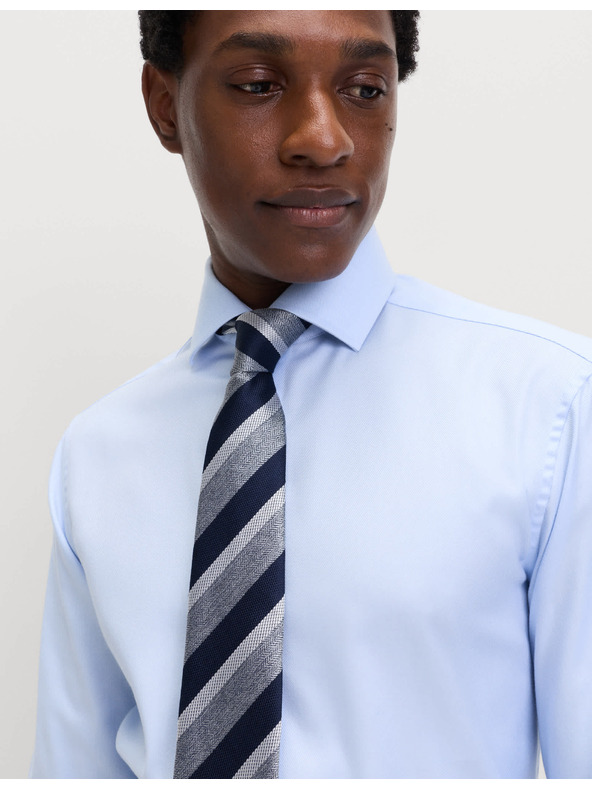 Marks & Spencer Srajca ozkega kroja iz razkošnega bombaža z dvojno manšeto Marks & Spencer modra