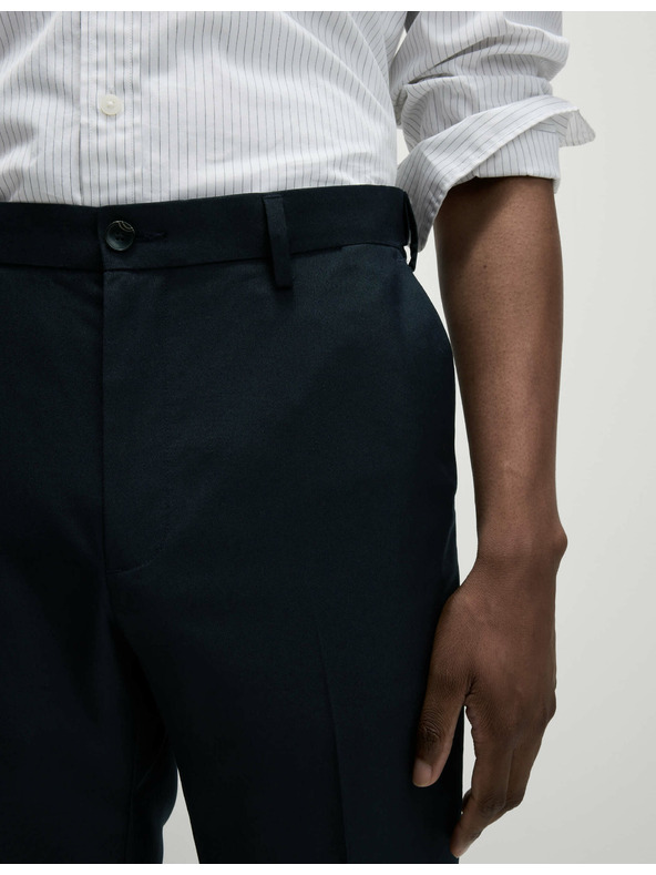 Marks & Spencer Hlačne nogavice tankega kroja Marks & Spencer mornarsko modre barve