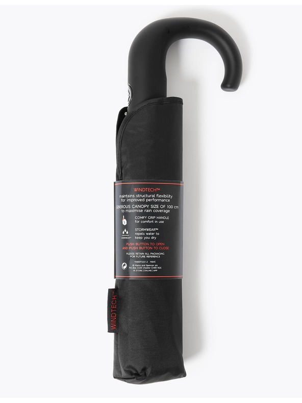Marks & Spencer Dežnik iz recikliranega poliestra z ukrivljenim ročajem in Windtech™ Marks & Spencer črna