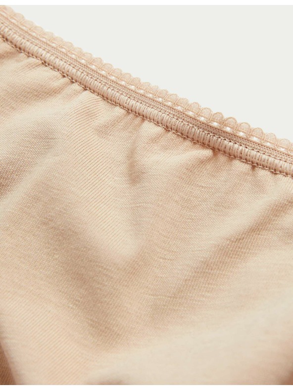 Marks & Spencer Komplet petih ženskih brazilskih hlačk v bež, črni in beli barvi Marks & Spencer