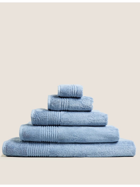 Marks & Spencer Luksuzna brisača iz egipčanske bombaže Marks & Spencer mornarsko modra