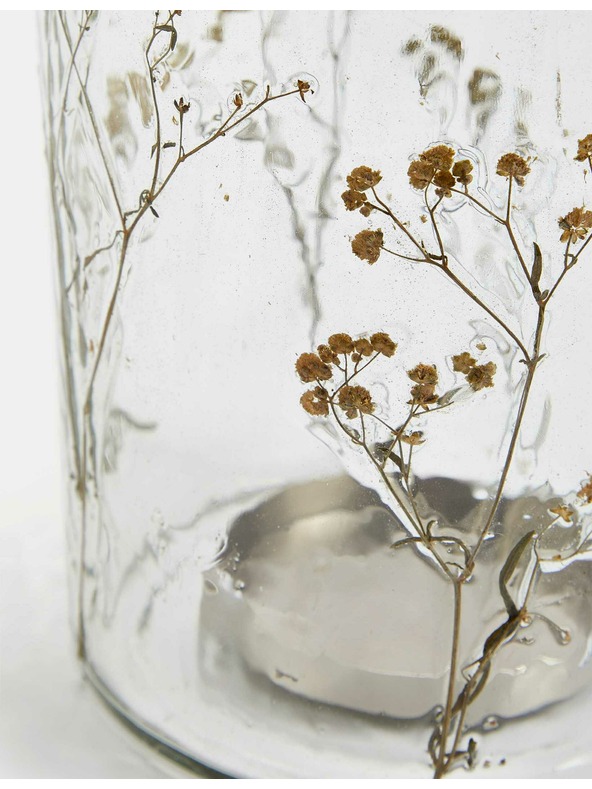 Marks & Spencer Svečnik Hurricane z vtisnjenim cvetom Marks & Spencer bežna