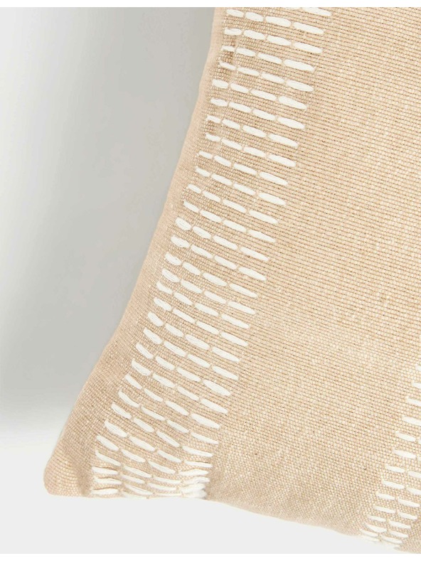 Marks & Spencer Vzglavnik z vezenino, iz čiste bombaže Marks & Spencer smetanova