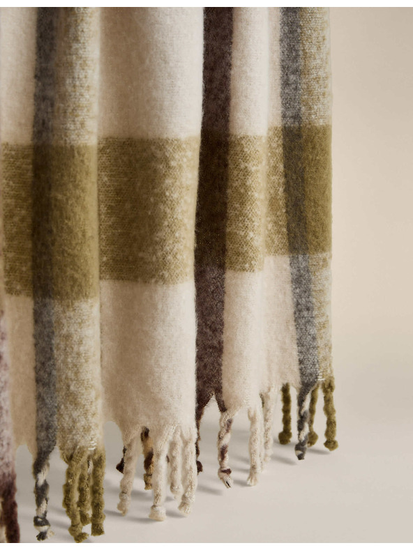 Marks & Spencer Karirasta odeja iz umetnega mohérja Marks & Spencer zelena