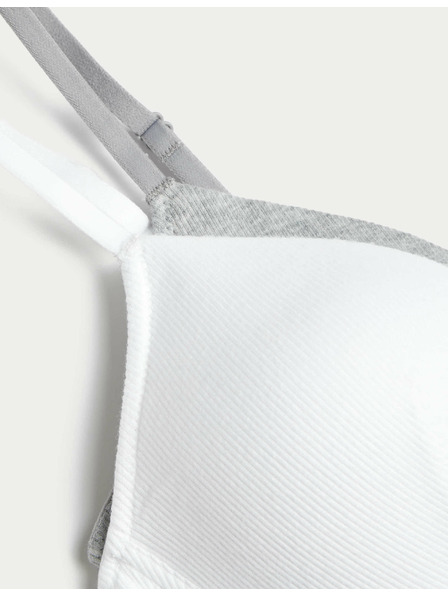 Marks & Spencer Komplet 2 kosov rebrastih prvih nedrčkov brez žic, z visokim deležem bombaža, vel. AA–D Marks & Spencer bela