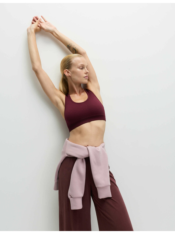 Marks & Spencer Srednje ojačana obojestransko brezšivna športna nedrček Marks & Spencer rdeča