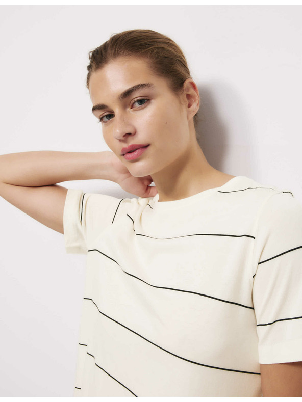 Marks & Spencer Progasta nočna srajca s tehnologijo Cool Comfort™ Marks & Spencer smetanova