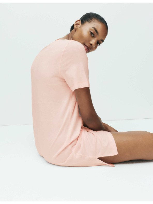 Marks & Spencer Progasta nočna srajca s tehnologijo Cool Comfort™ Marks & Spencer rožnata