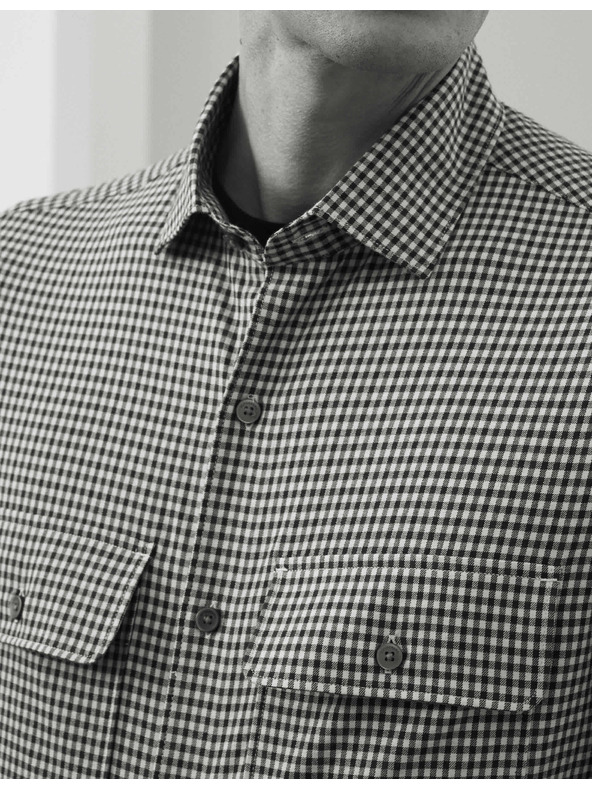 Marks & Spencer Karirasta srajca z visokim deležem bombaževine, enostavno likanje Marks & Spencer bež