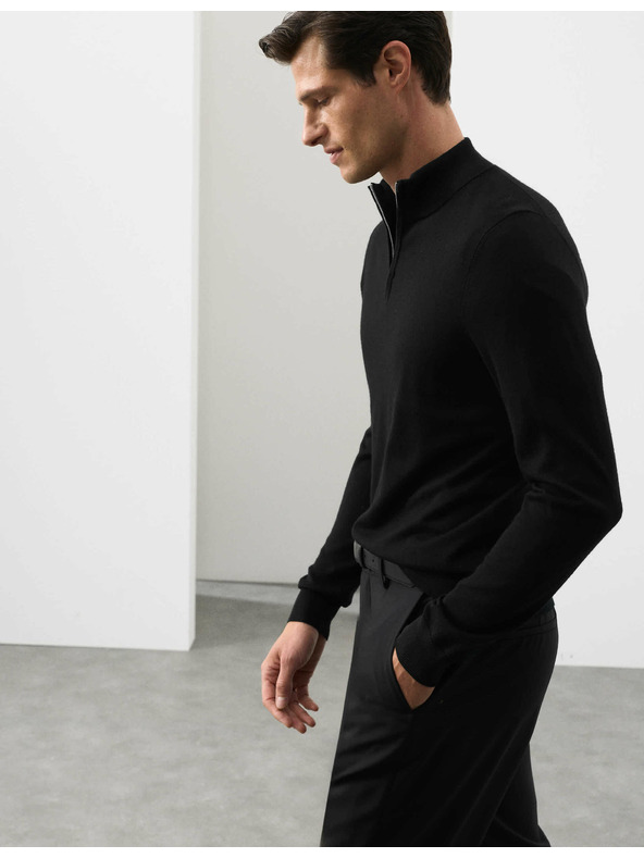 Marks & Spencer Pulover s kratkim zipom iz čiste ekstra fine merinove volne Marks & Spencer črna