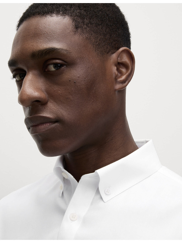 Marks & Spencer Srajca iz čiste bombaže klasičnega kroja z nezmečkljivo obdelavo Marks & Spencer bela