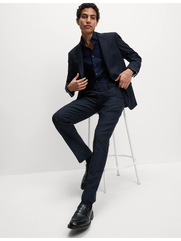 Marks & Spencer Keperjasta srajca ozkega kroja iz luksuzne bombaže z dvojno manšeto Marks & Spencer mornarsko modra