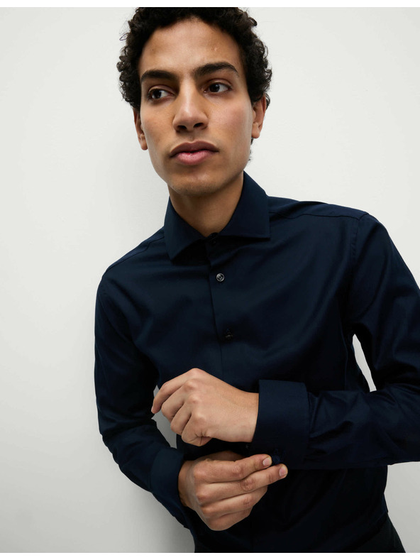 Marks & Spencer Keperjasta srajca ozkega kroja iz luksuzne bombaže z dvojno manšeto Marks & Spencer mornarsko modra