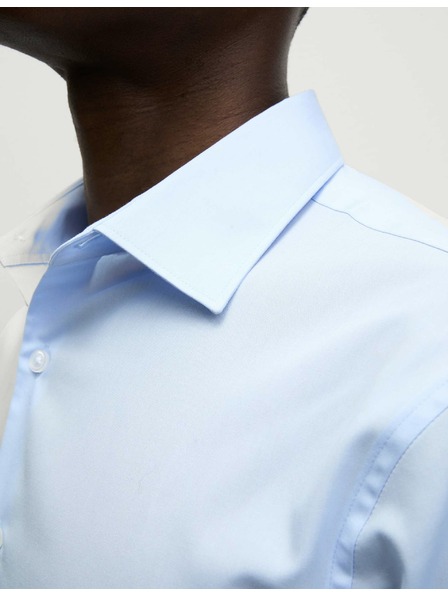 Marks & Spencer Srajca ozkega kroja iz bombažne mešanice z nekrčljivo obdelavo Marks & Spencer modra