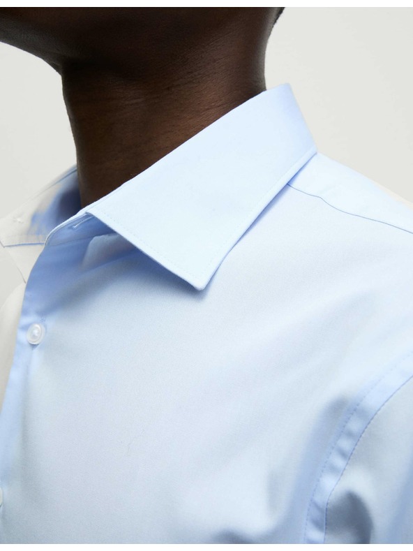 Marks & Spencer Srajca ozkega kroja iz bombažne mešanice z nekrčljivo obdelavo Marks & Spencer modra