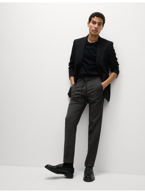 Marks & Spencer Elastične formalne hlače klasičnega kroja Marks & Spencer črna