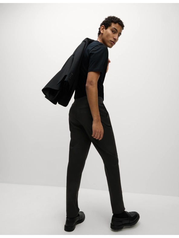 Marks & Spencer Elastične formalne hlače klasičnega kroja Marks & Spencer črna