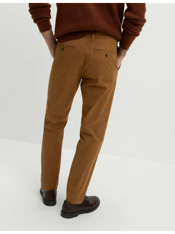 Marks & Spencer Keprske chino hlače Heritage normalnega kroja Marks & Spencer rjava
