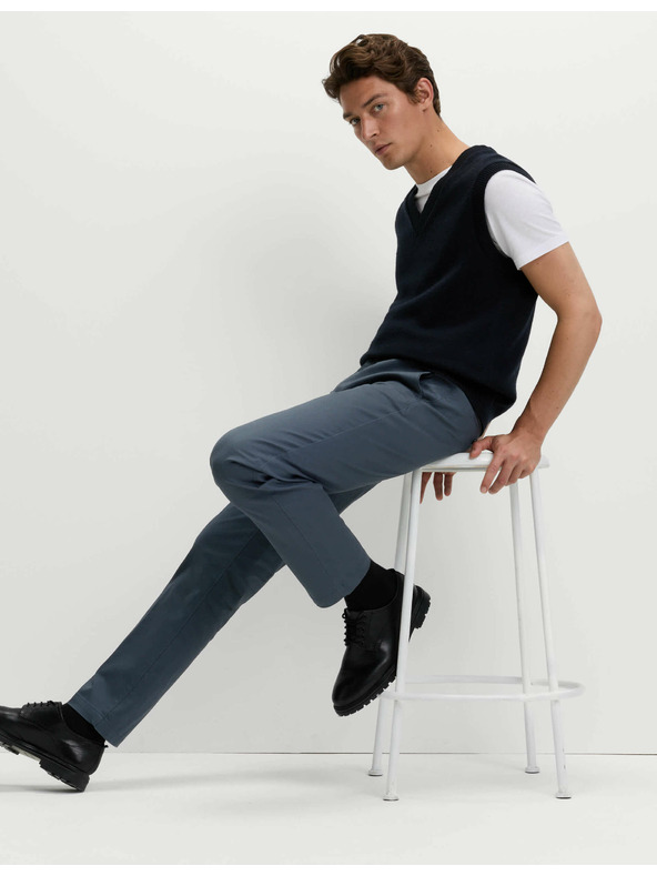 Marks & Spencer Keprske chino hlače Heritage normalnega kroja Marks & Spencer siva