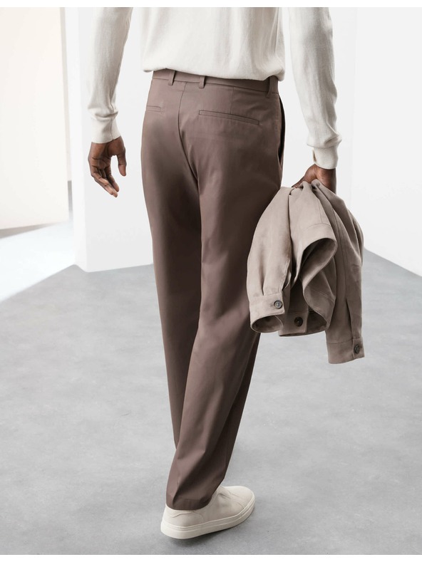 Marks & Spencer Super lahke chino hlače, rahlo zožen rez Marks & Spencer rjava