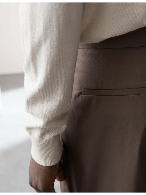 Marks & Spencer Super lahke chino hlače, rahlo zožen rez Marks & Spencer rjava