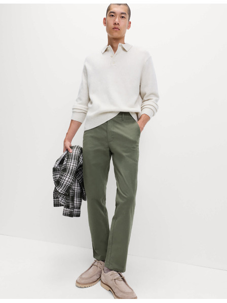 Marks & Spencer Raztegljive hlače chino običajnega kroja Marks & Spencer zelena