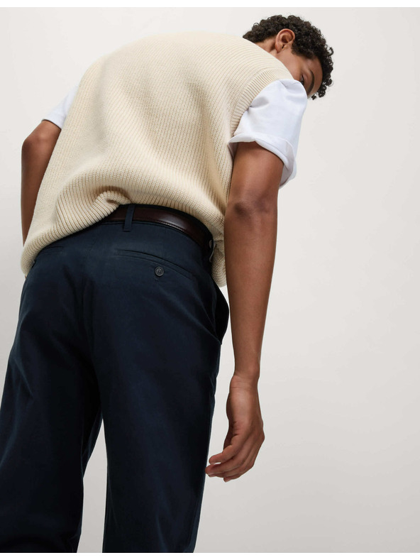 Marks & Spencer Raztegljive hlače chino Marks & Spencer mornarsko modre barve