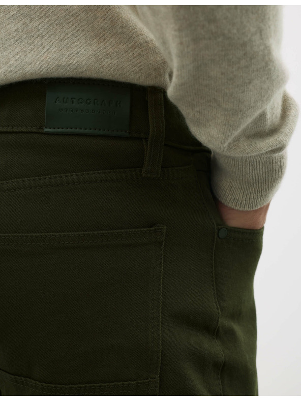 Marks & Spencer Raztegljive kavbojke ozkега kroja z 360° razteznostjo Marks & Spencer zelena