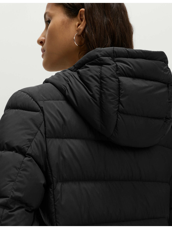 Marks & Spencer Prešit puhast pokrivač iz perja in puha s kapuco Marks & Spencer črna