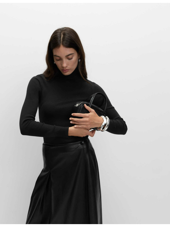 Marks & Spencer Rebrast top z visokim ovratnikom in visokim deležem bombaža Marks & Spencer črna