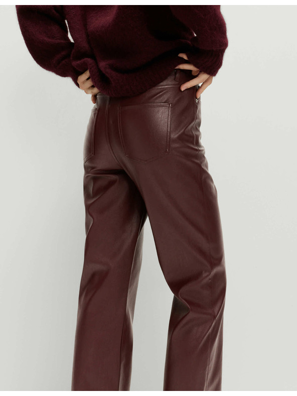 Marks & Spencer Hlače iz umetnega usnja z ravnimi hlačnicami Marks & Spencer rdeča