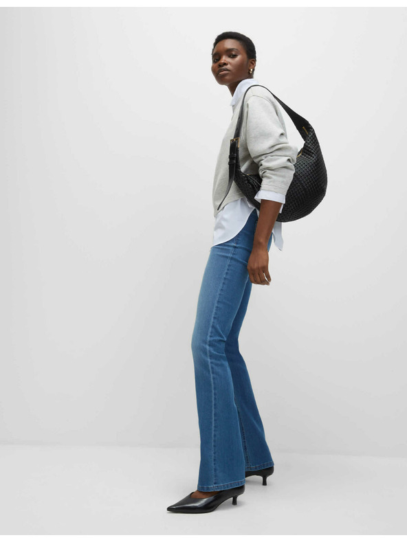 Marks & Spencer Jeans z razširjenimi hlačnicami Marks & Spencer mornarsko modra