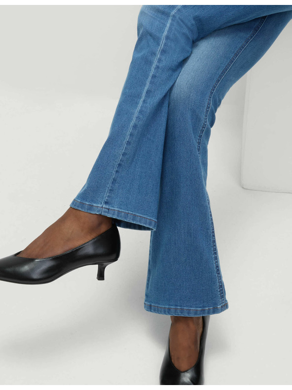 Marks & Spencer Jeans z razširjenimi hlačnicami Marks & Spencer mornarsko modra