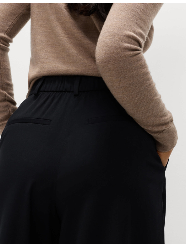 Marks & Spencer Tkana nagubanjena hlačna krila z širokim hlačnicam Marks & Spencer črna