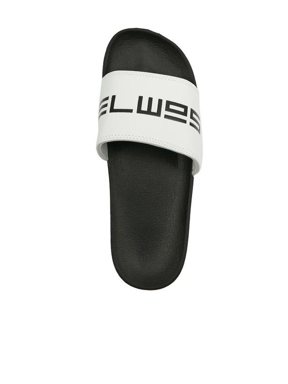 Sam 73 Sholtto Natikači